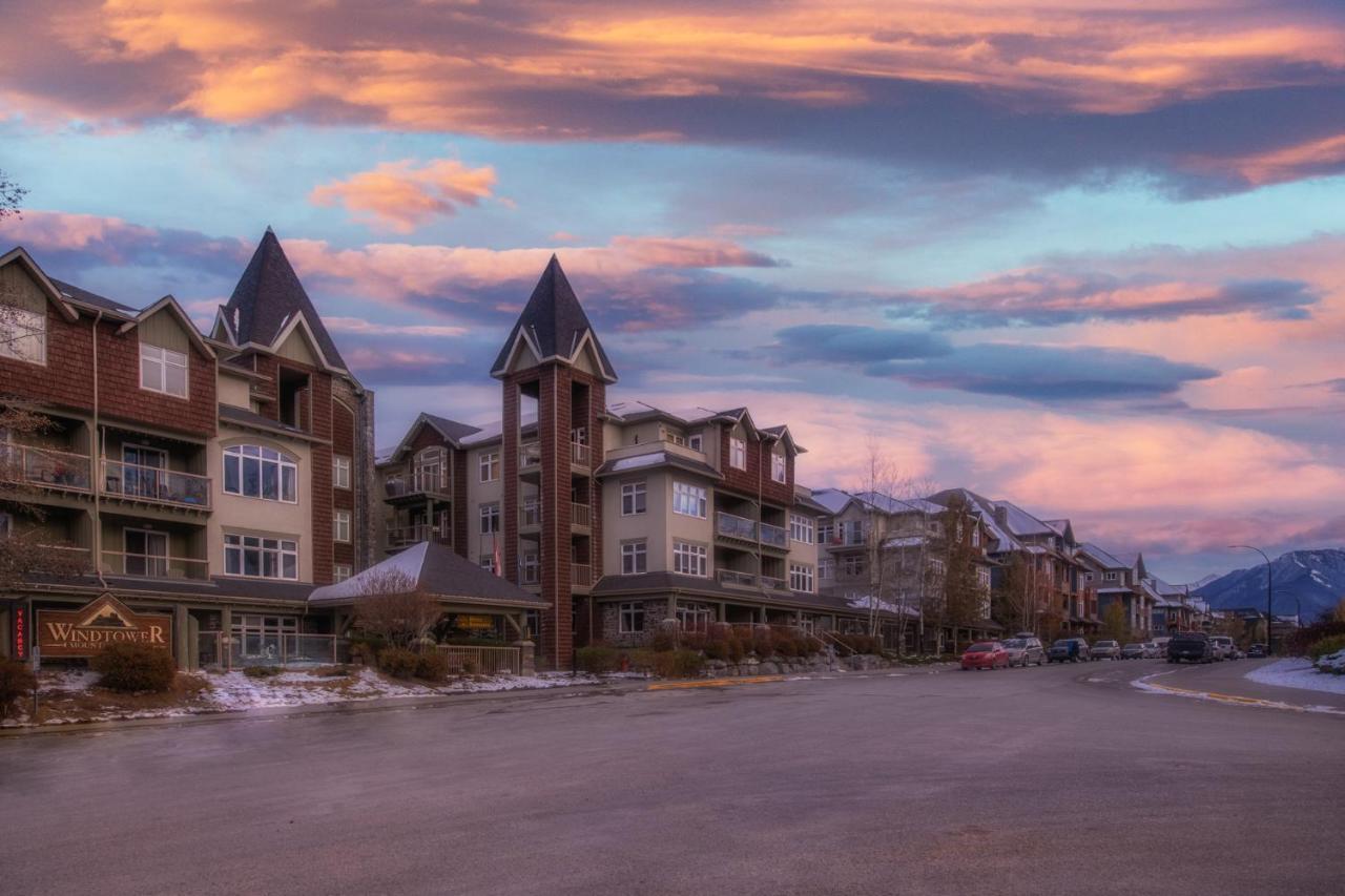 Mountain View 2 Bedroom Condo - Wt Top Floor-401 Canmore Bagian luar foto